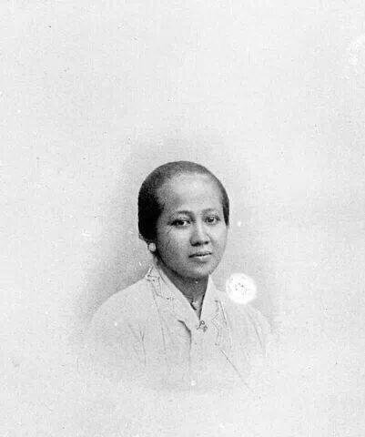 25+ Ide Ucapan Hari Kartini 2026 Paling Kreatif & Anti-Mainstream