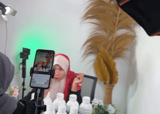 Strategi Sukses di Era Live Marketplace: Interaksi yang Menghasilkan Cuan